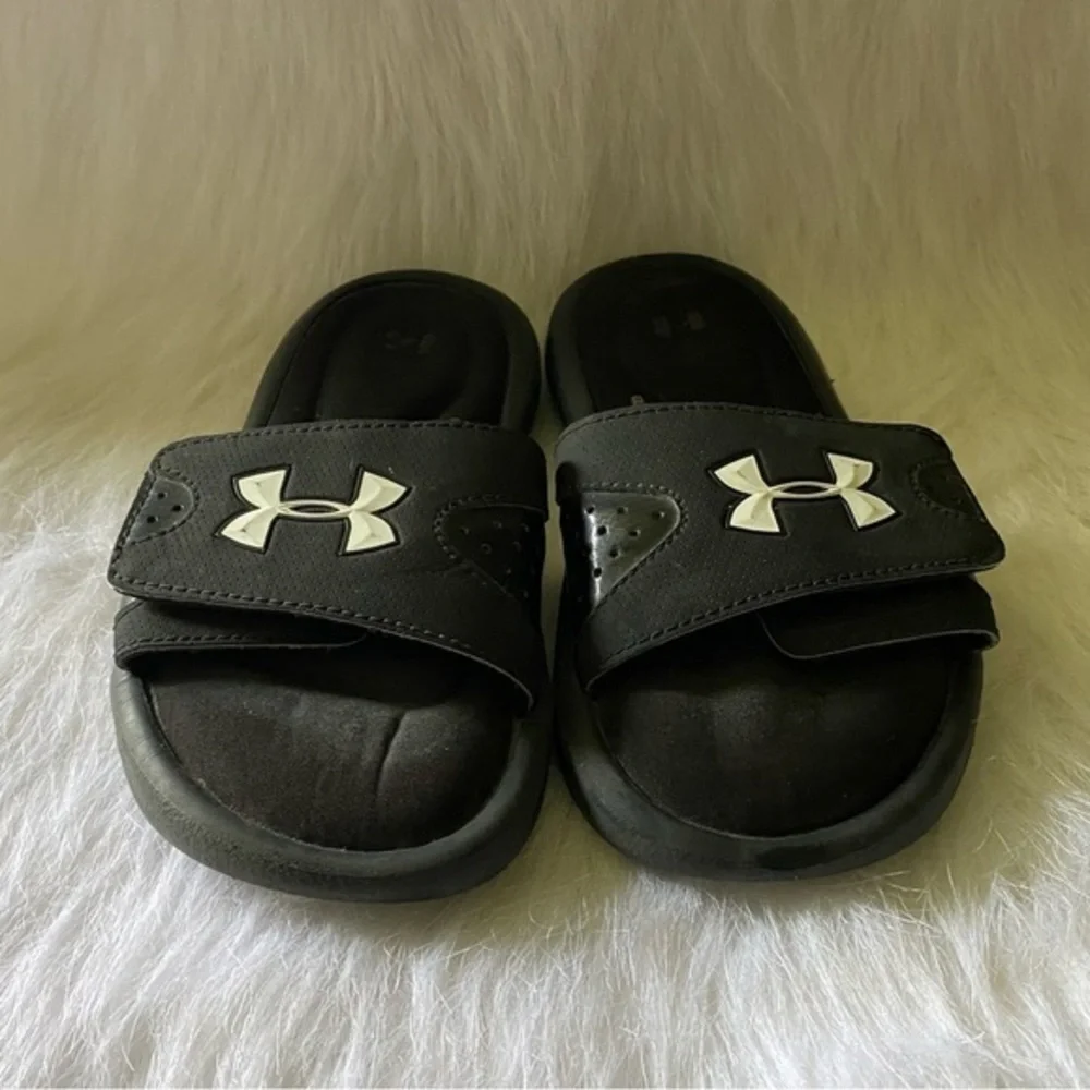 Under Armour Shoes‎ Sandal’s Size 2Y Black Slides Slip On